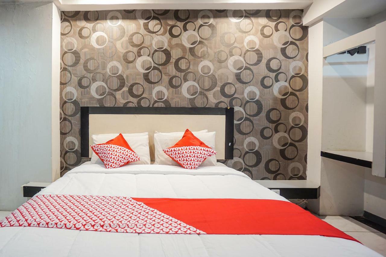 Oyo 1318 Hotel Prince Boulevard Manado Zewnętrze zdjęcie